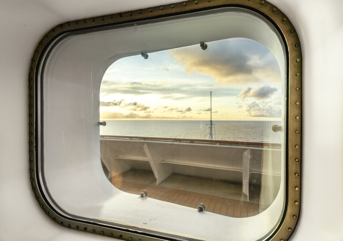 Queen Elizabeth stateroom