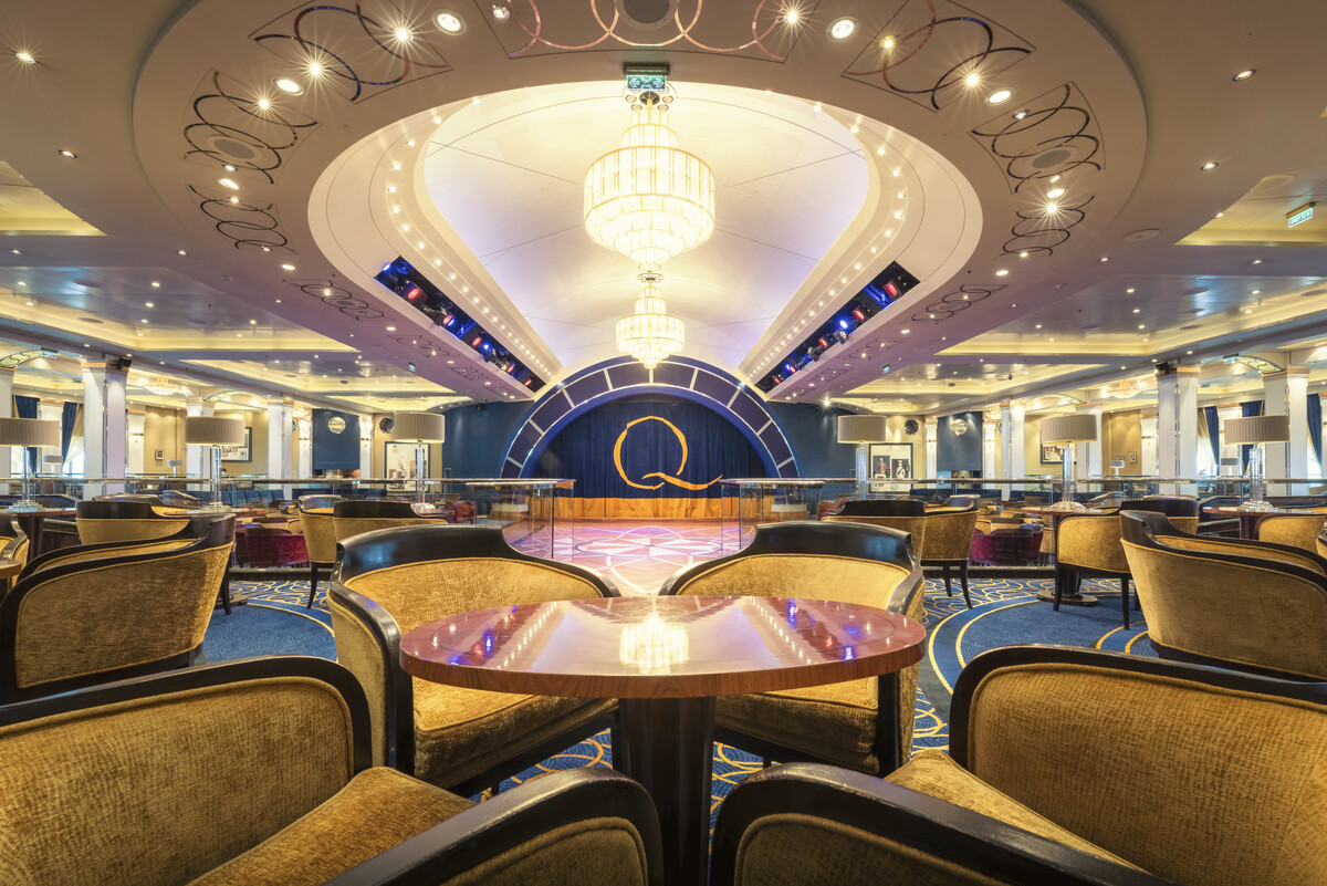 Queen Mary 2 entertainment venue
