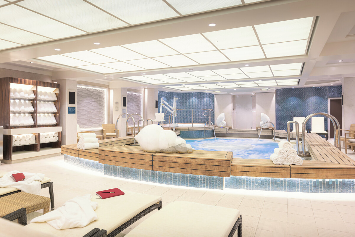 Queen Mary 2 spa