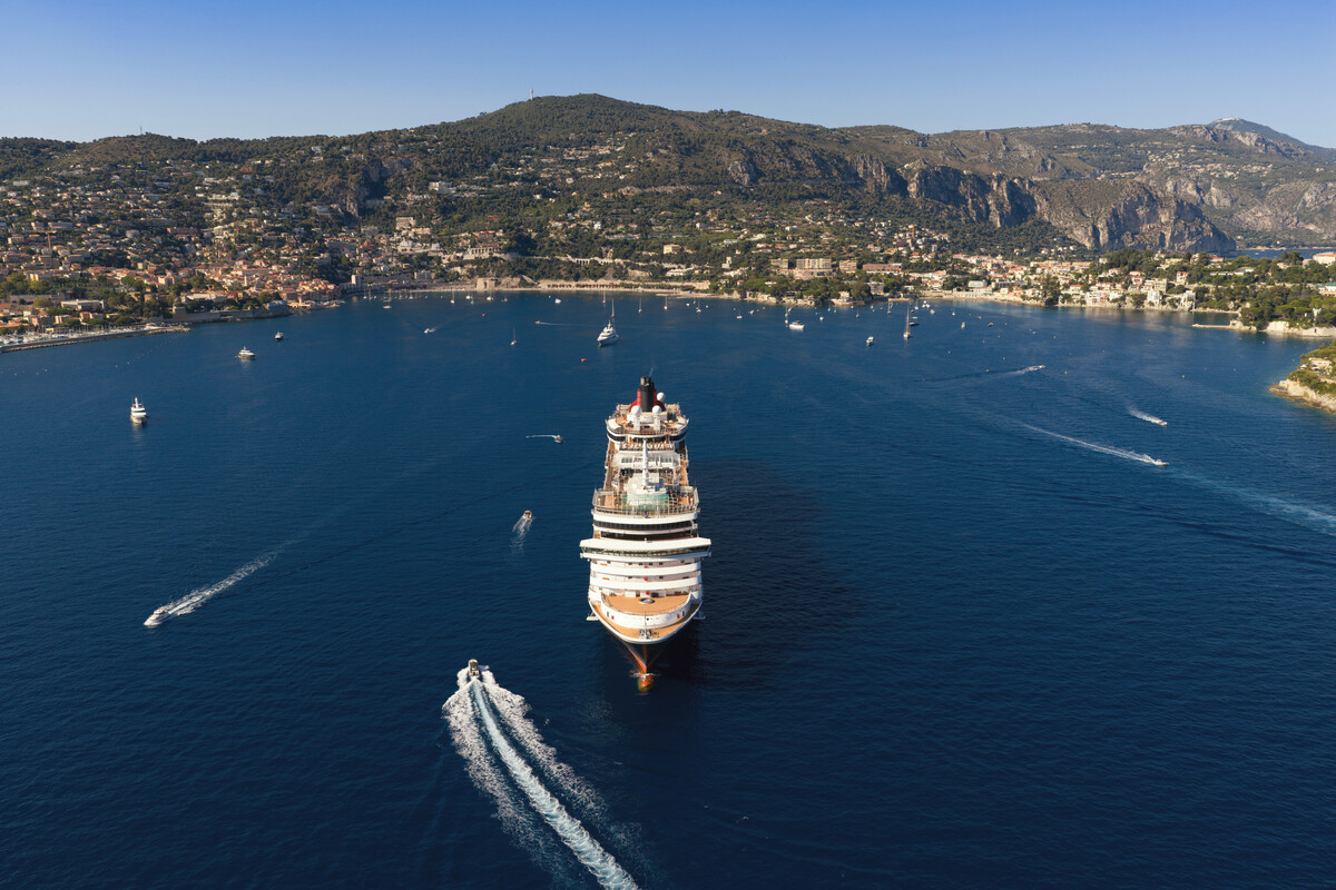 Queen Victoria exterior