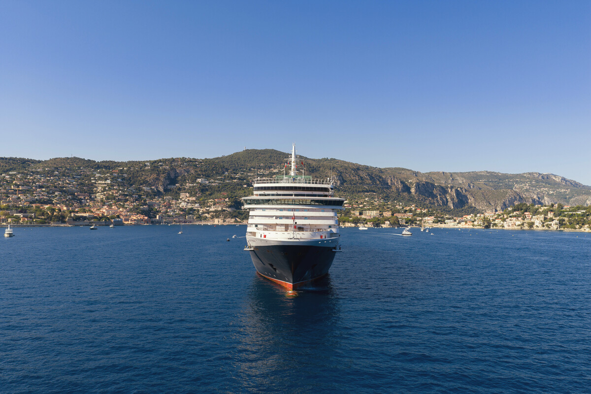 Queen Victoria exterior