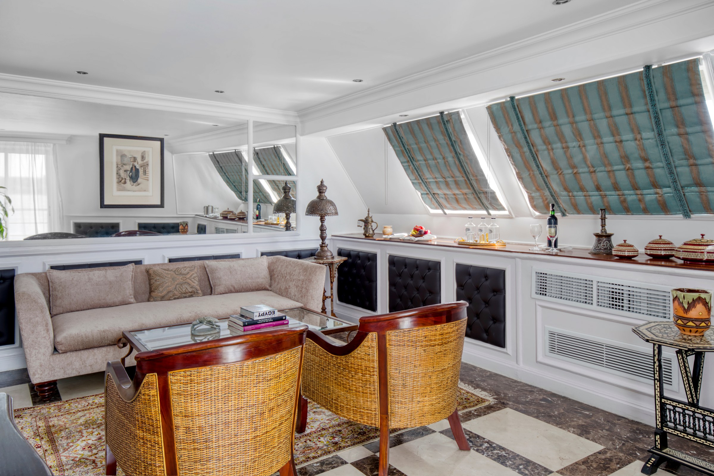 River Tosca – Royal Suite living room
