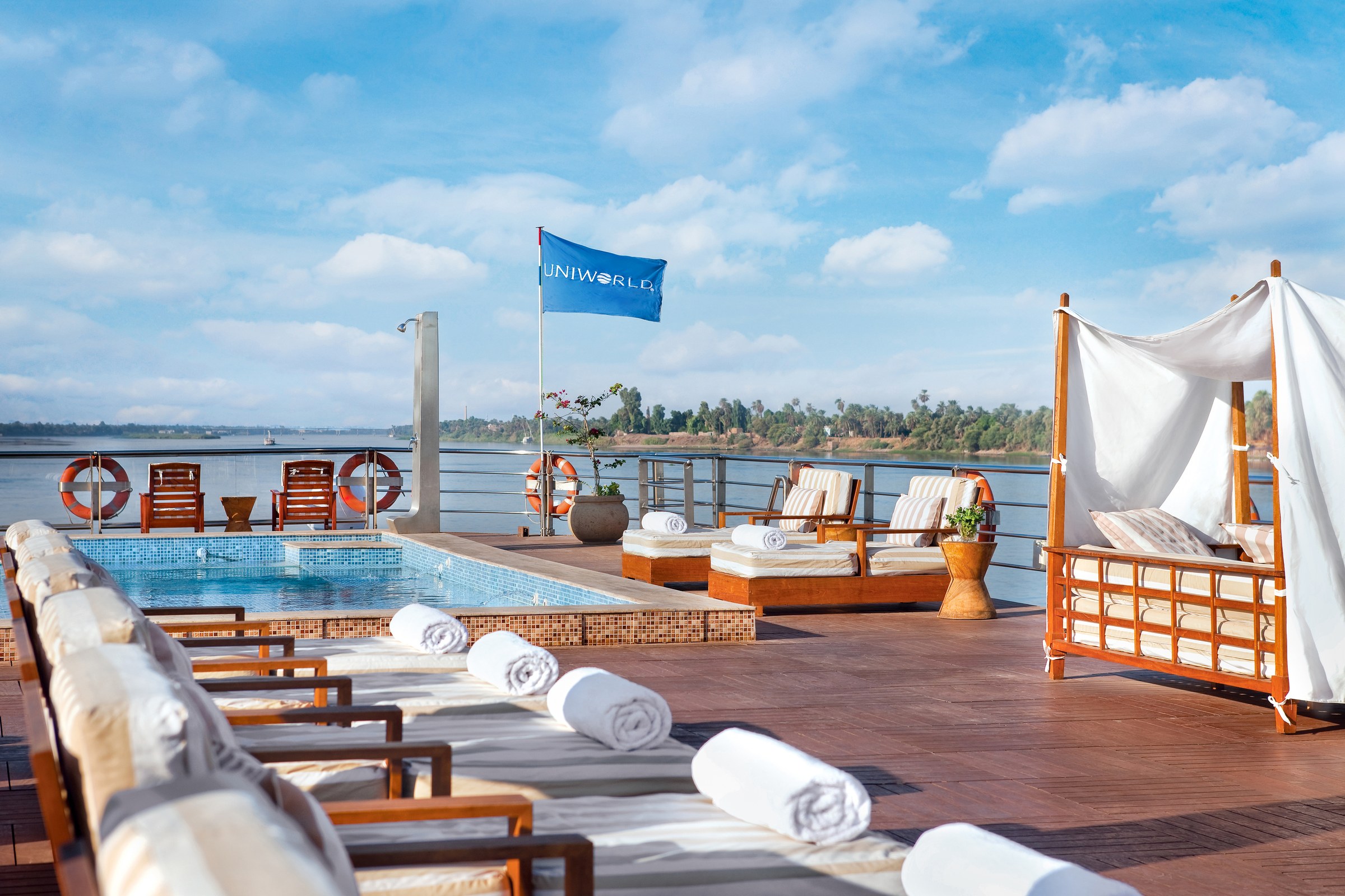 River Tosca – Sun Deck loungers