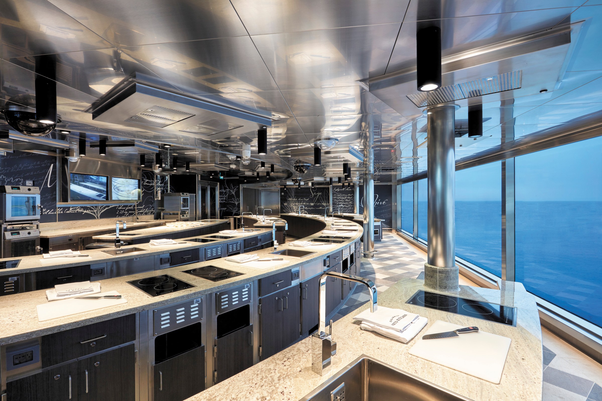 Seven Seas Explorer – Culinary Arts Kitchen