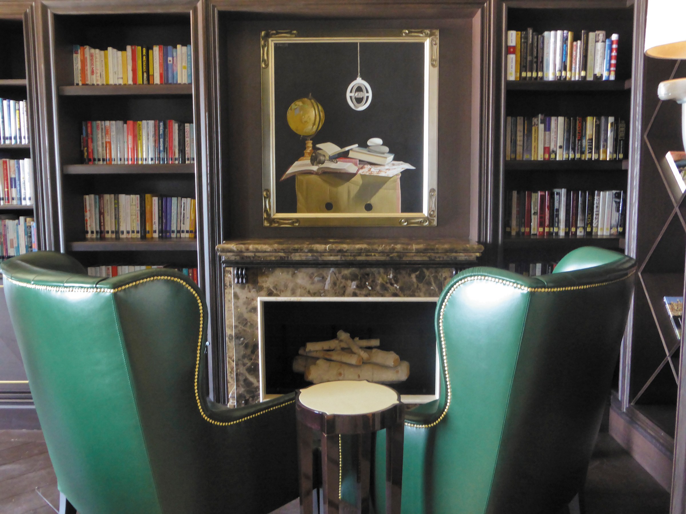 Seven Seas Explorer – Library