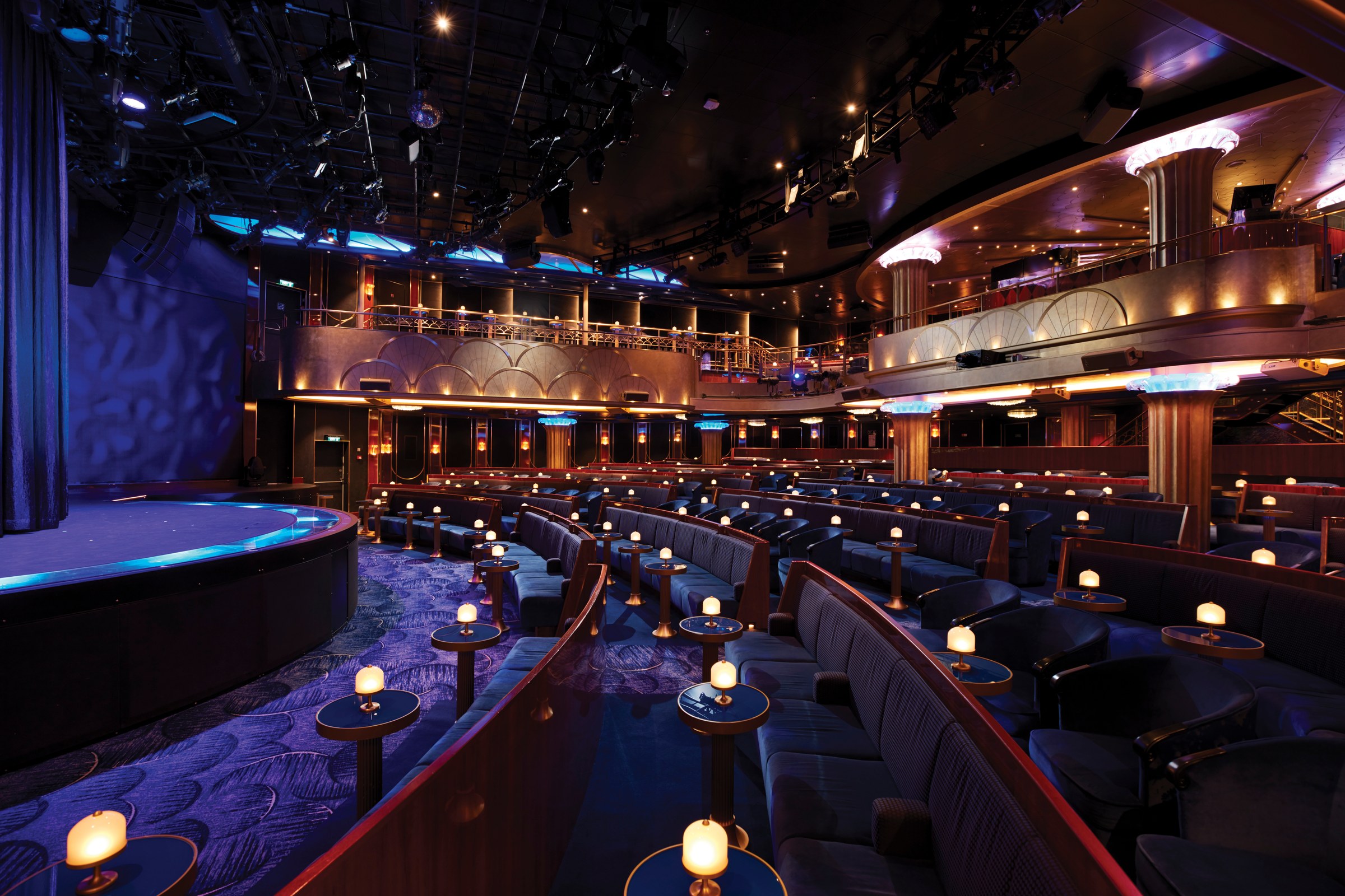 Seven Seas Explorer – Theater