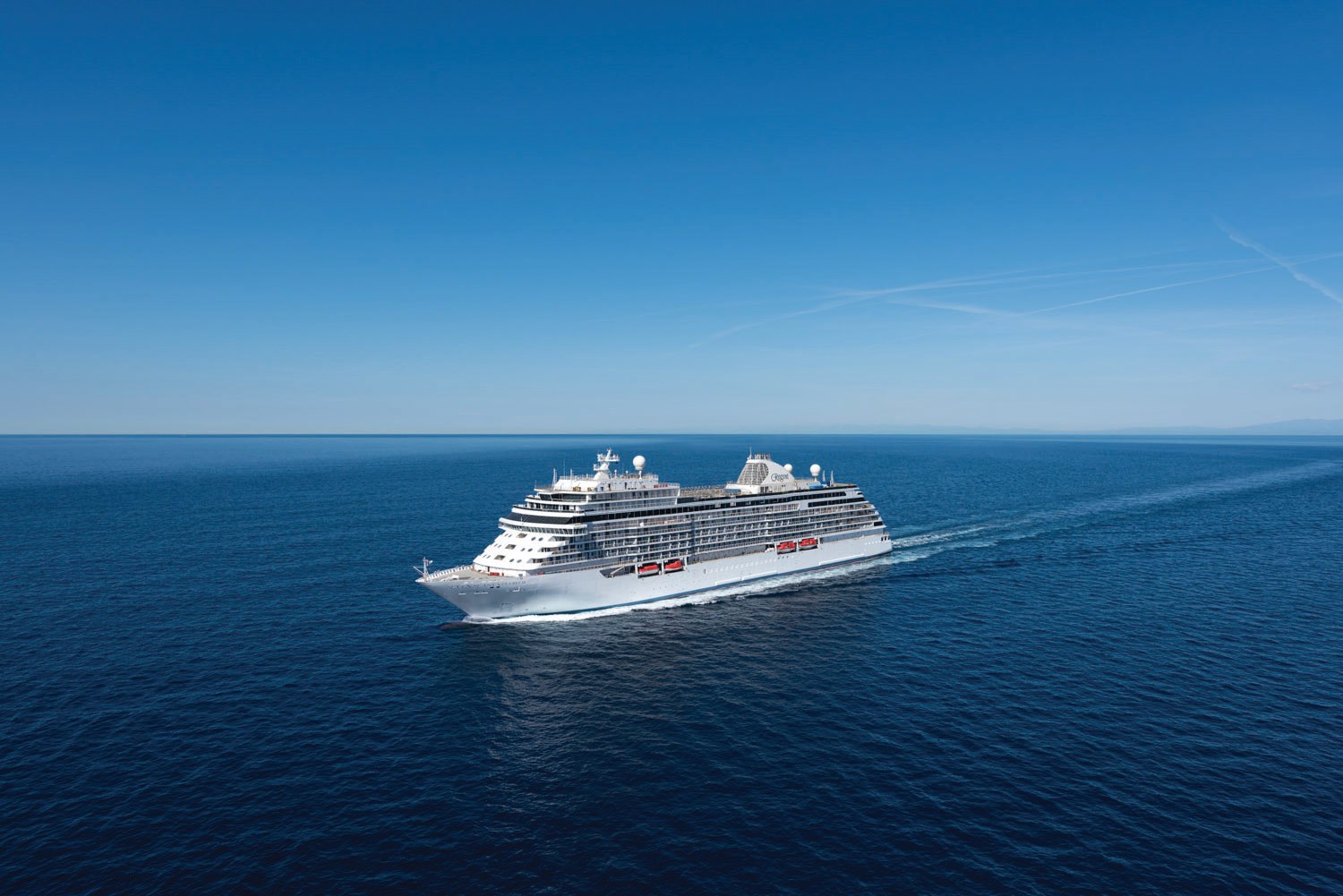 Seven Seas Explorer – at sea