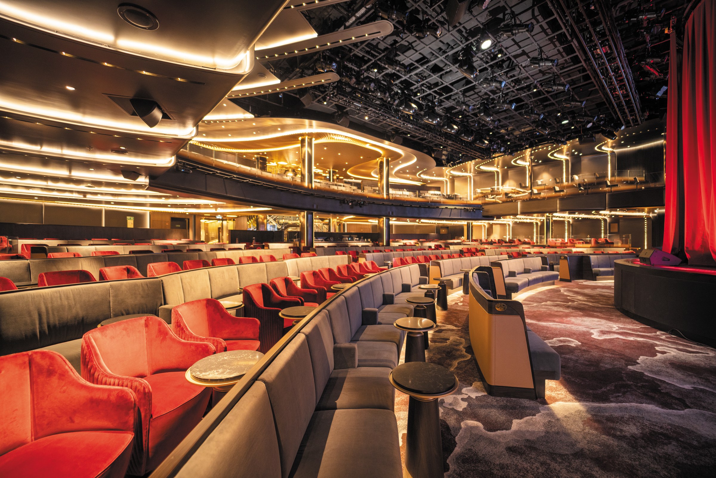 Seven Seas Grandeur – Theater