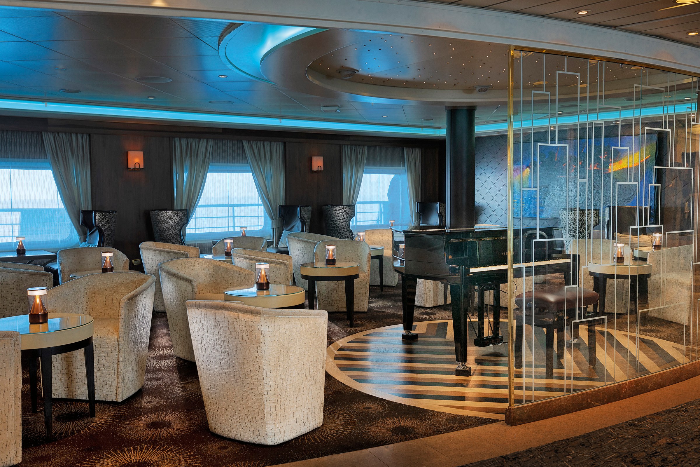 Seven Seas Navigator – Navigator Lounge