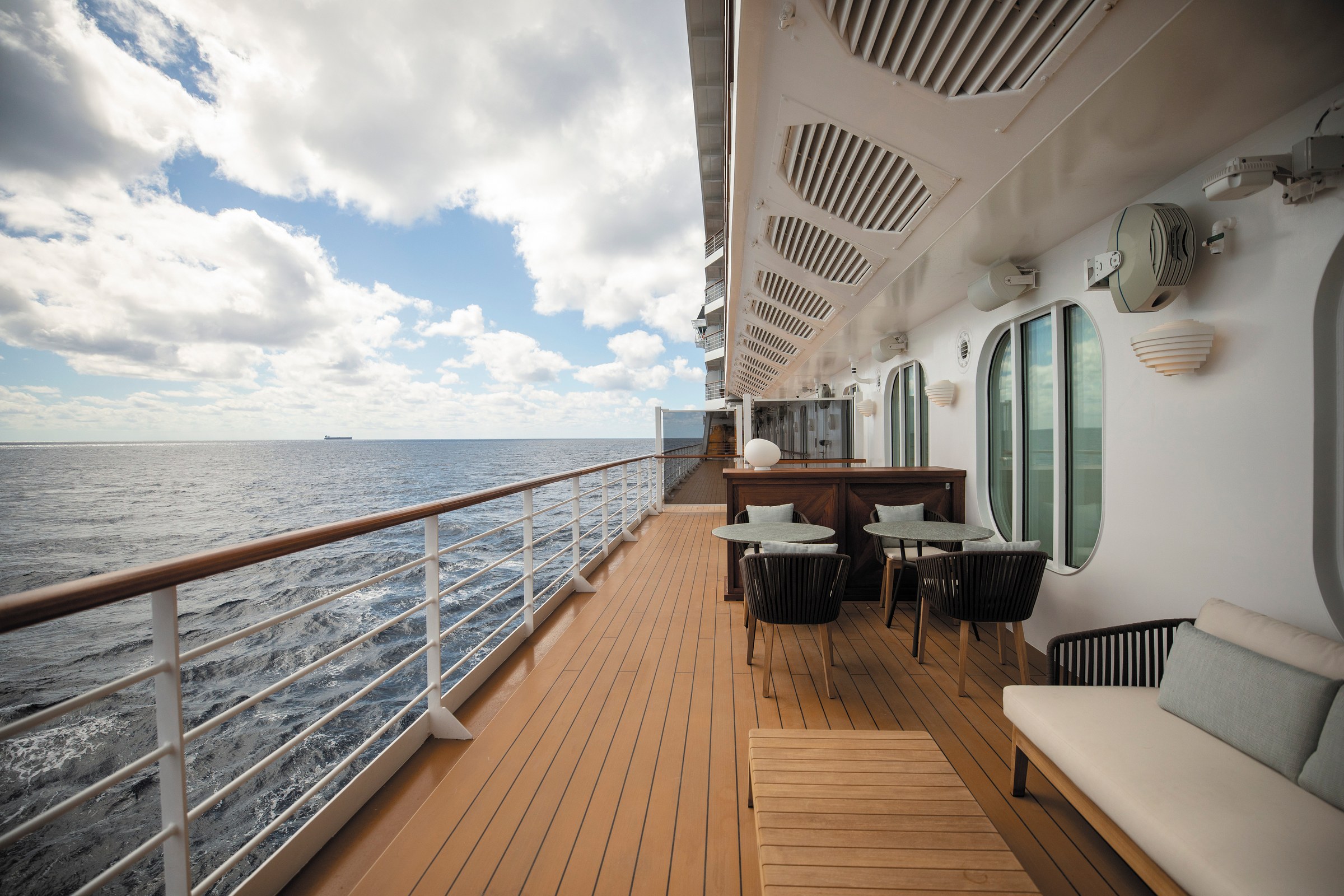 Seven Seas Splendor – Coffee Connection