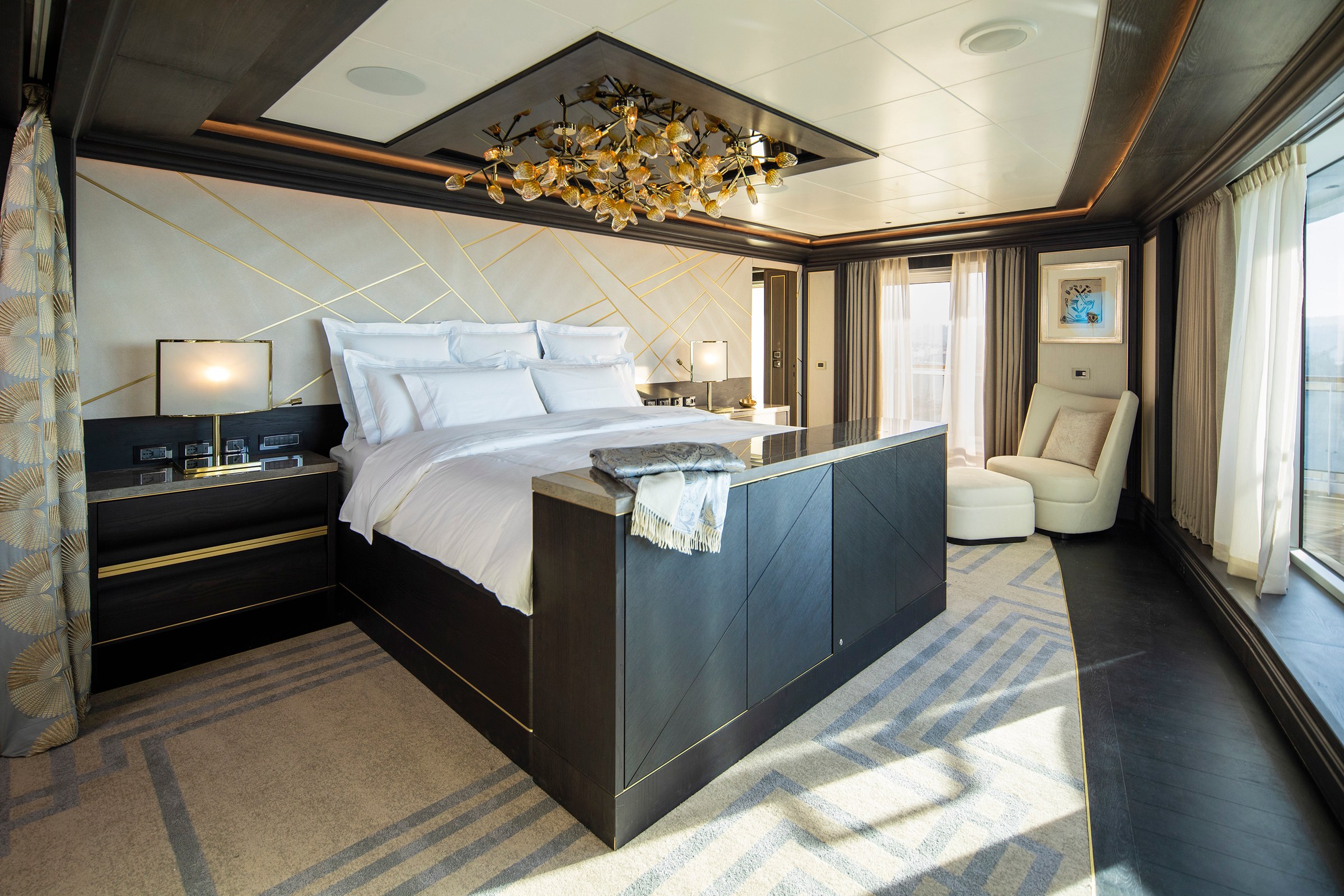 Seven Seas Splendor – Regent Suite Bedroom