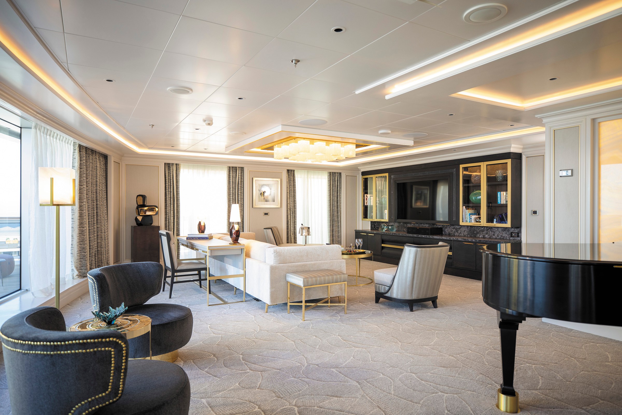 Seven Seas Splendor – Regent Suite Living Room