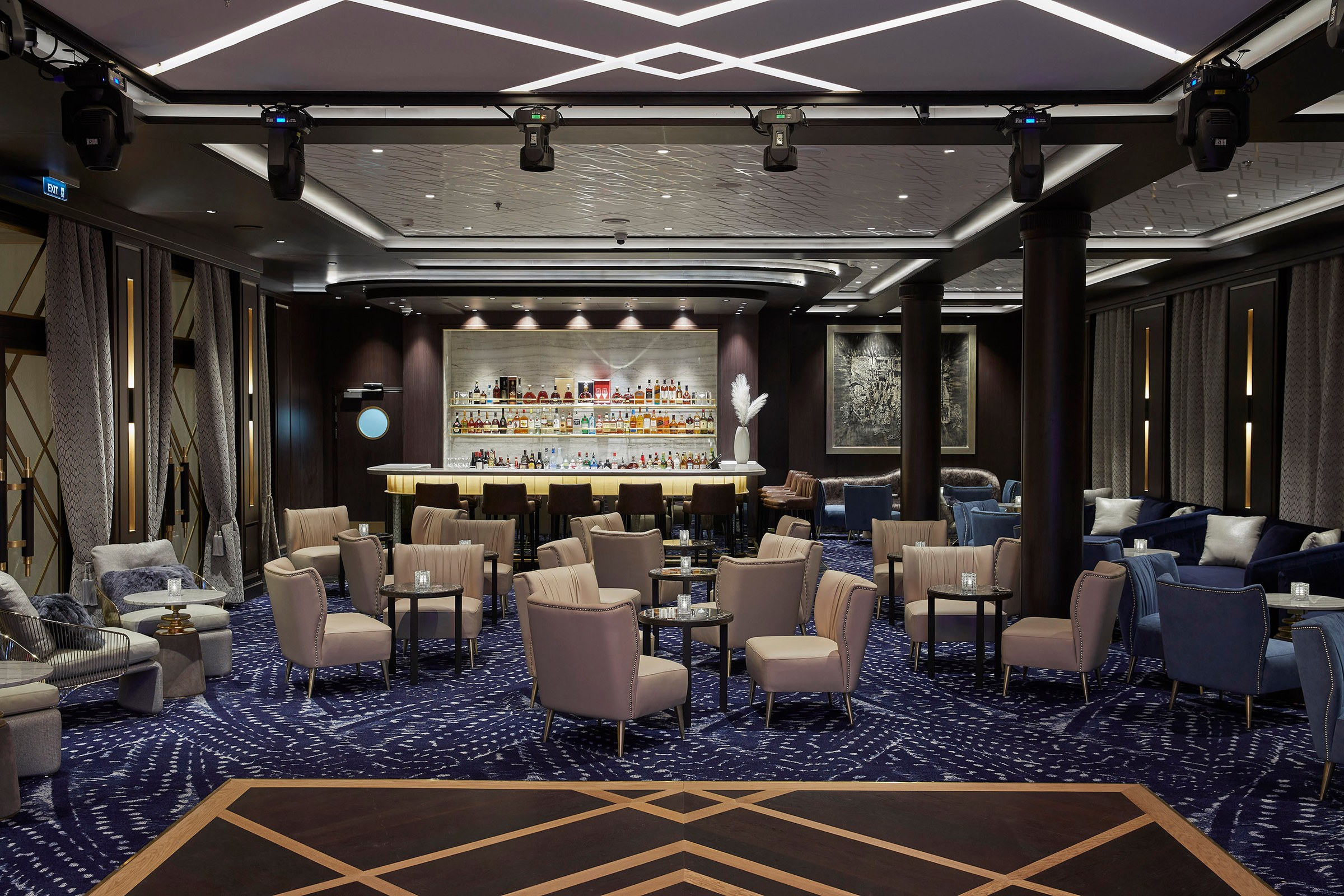 Seven Seas Splendor – Splendor Lounge