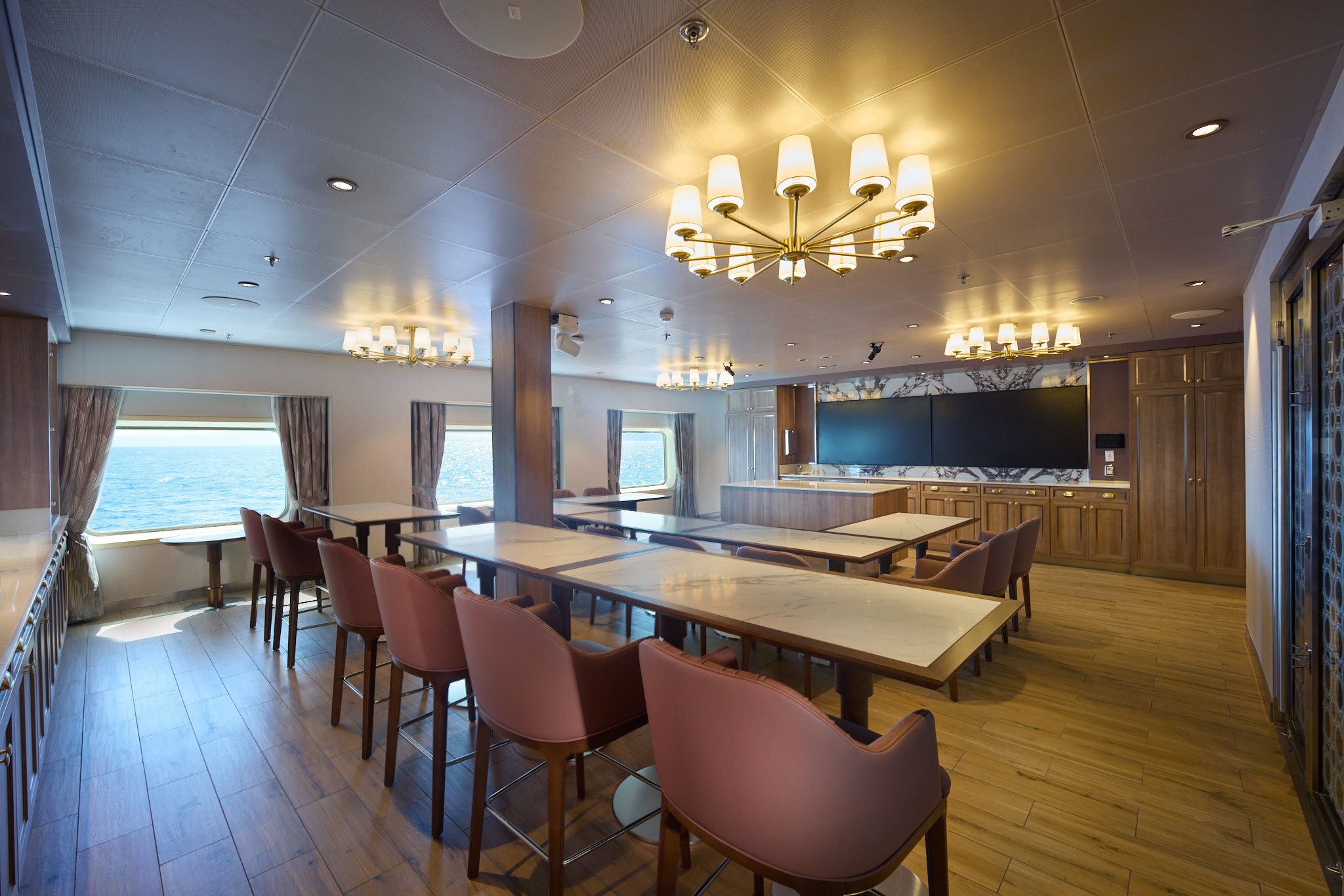 Seven Seas Voyager – Epicurean Enrichment Studio
