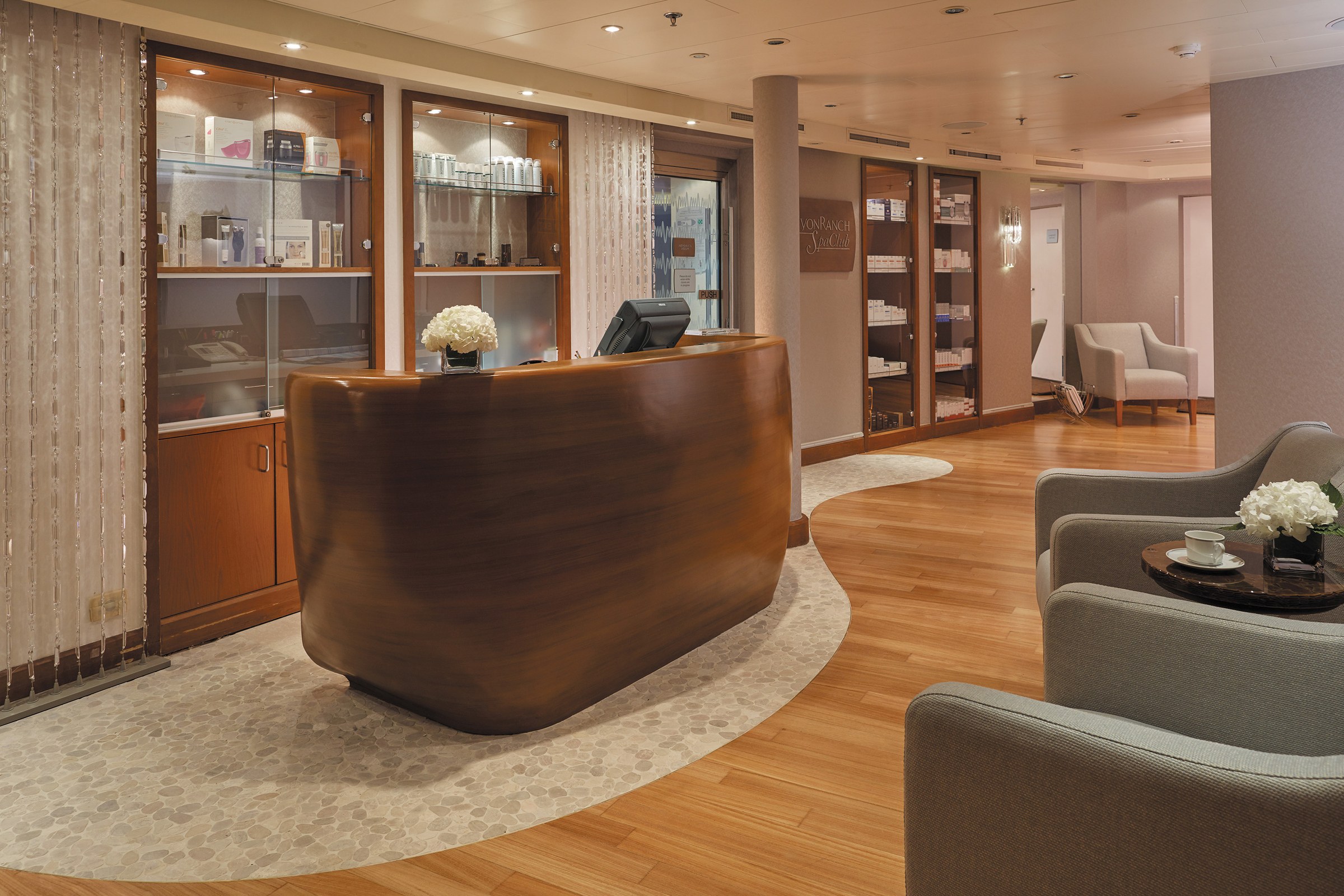 Seven Seas Voyager – Spa Reception