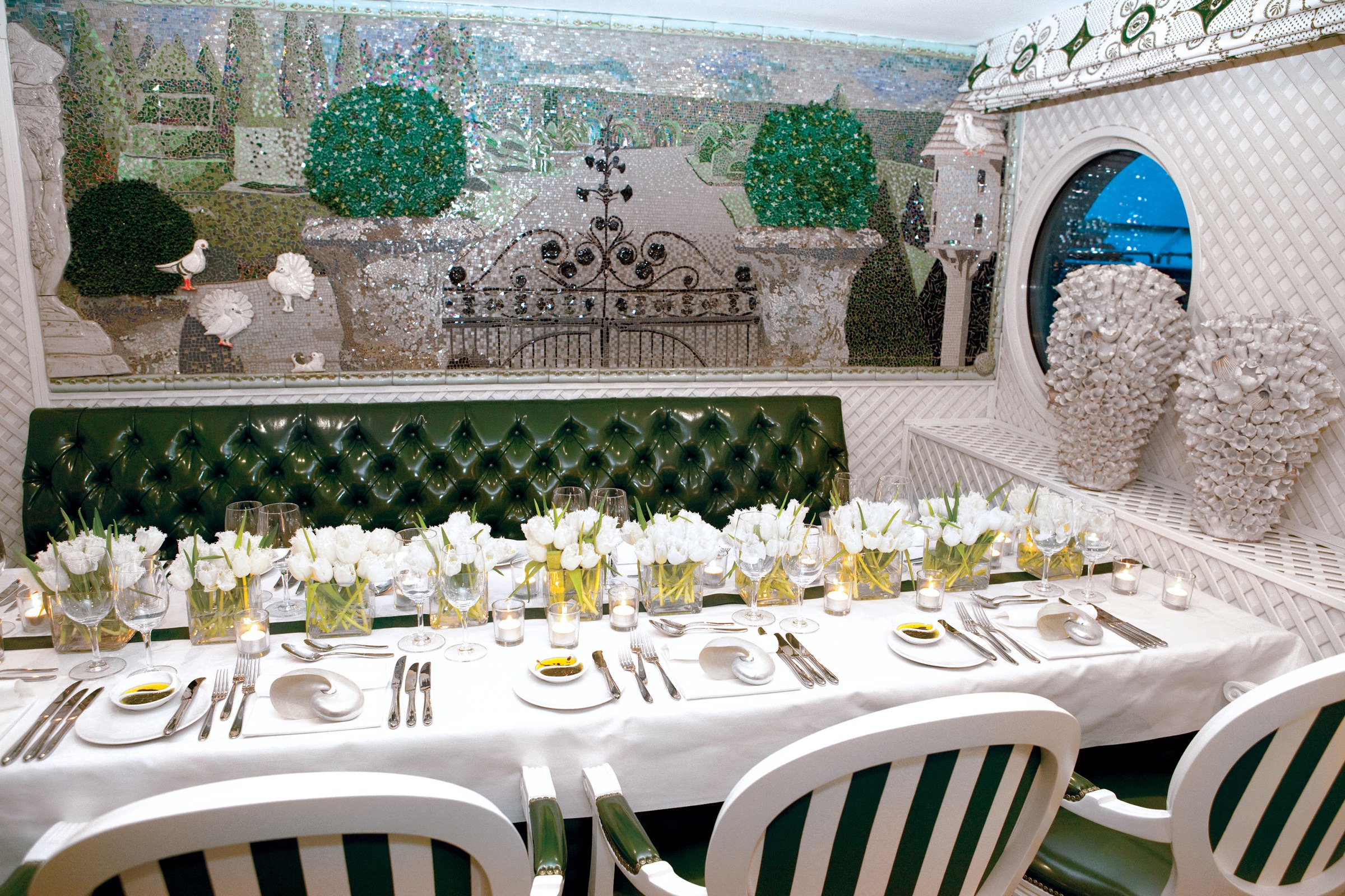 S.S. Antoinette – Restaurant de Versailles
