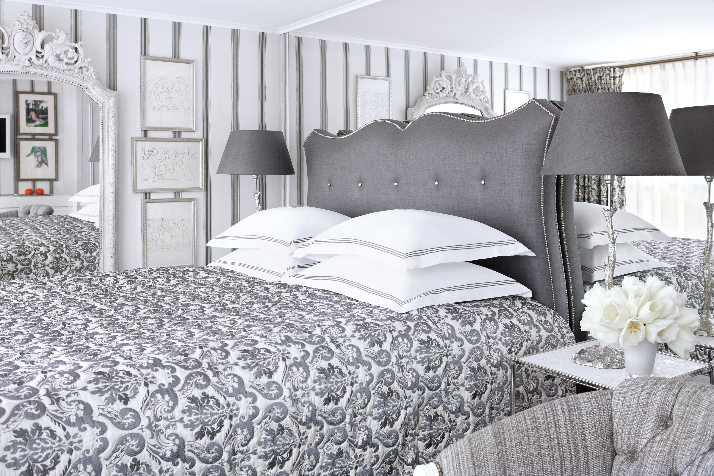 S.S. Antoinette – Suite bedroom