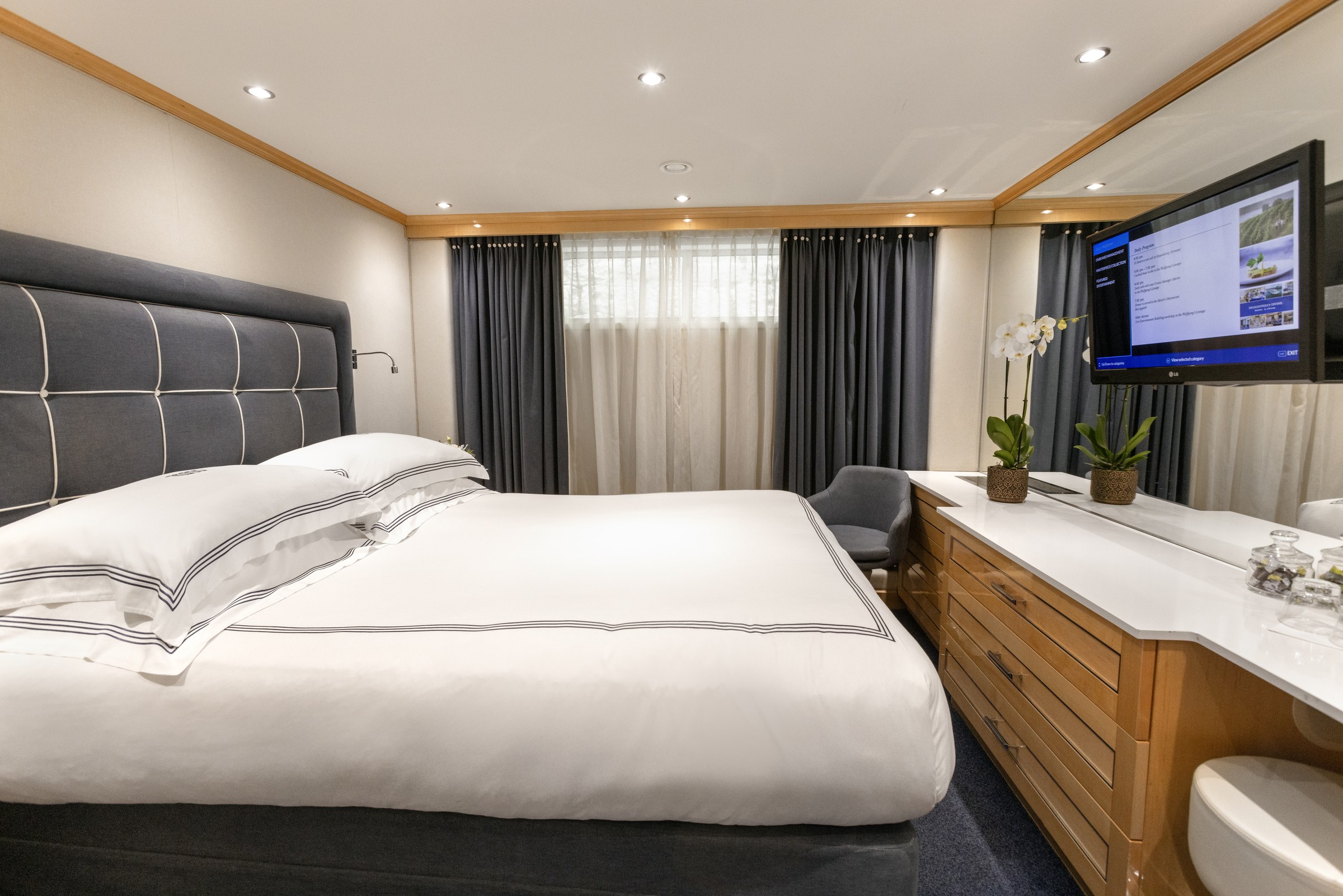 S.S. Beatrice – Classic stateroom