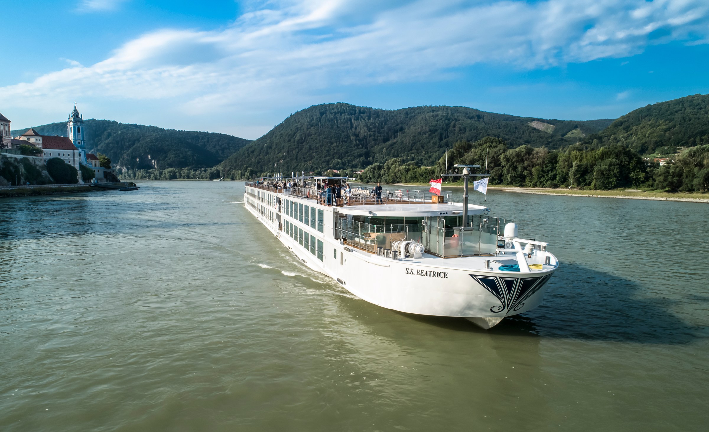 S.S. Beatrice – sailing the Danube