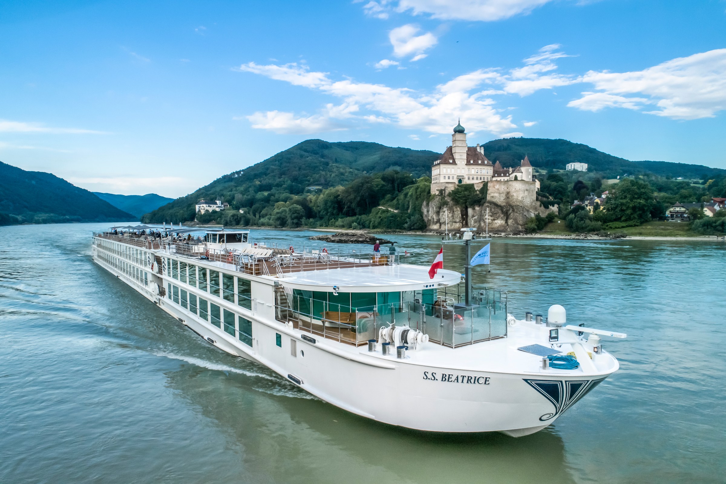 S.S. Beatrice – bow view on the Danube