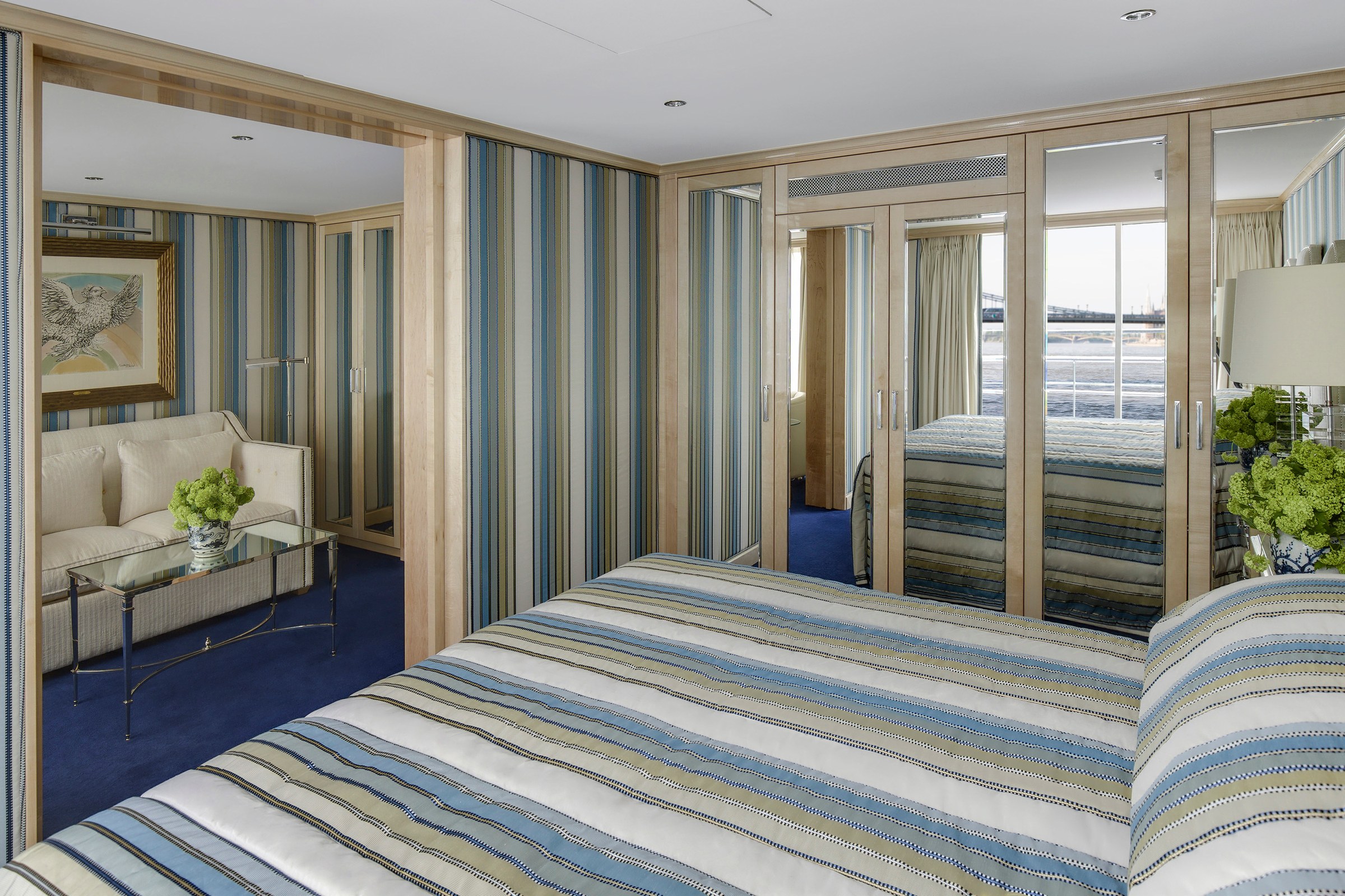 S.S. Beatrice – Royal Suite bedroom