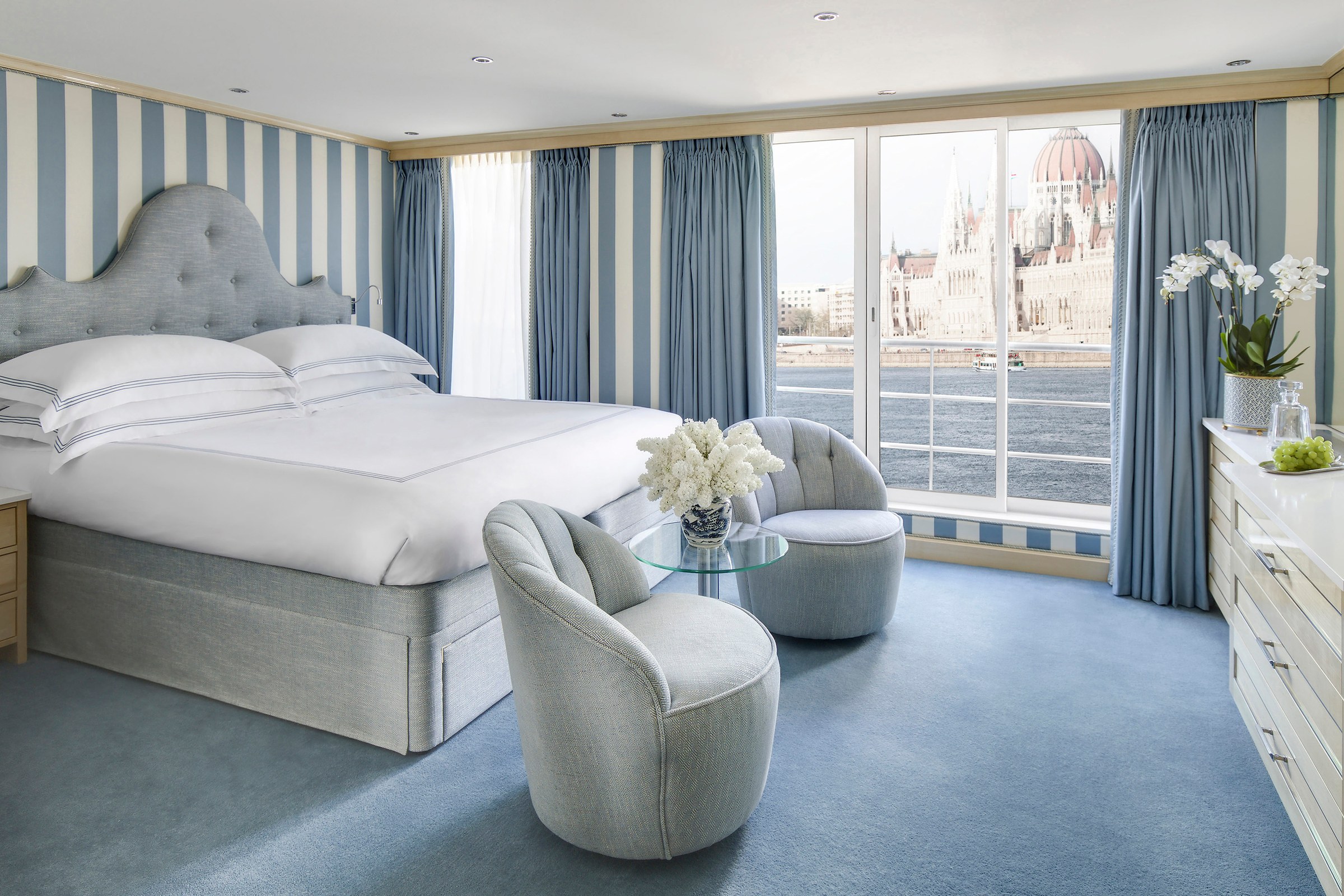 S.S. Beatrice – Suite bedroom