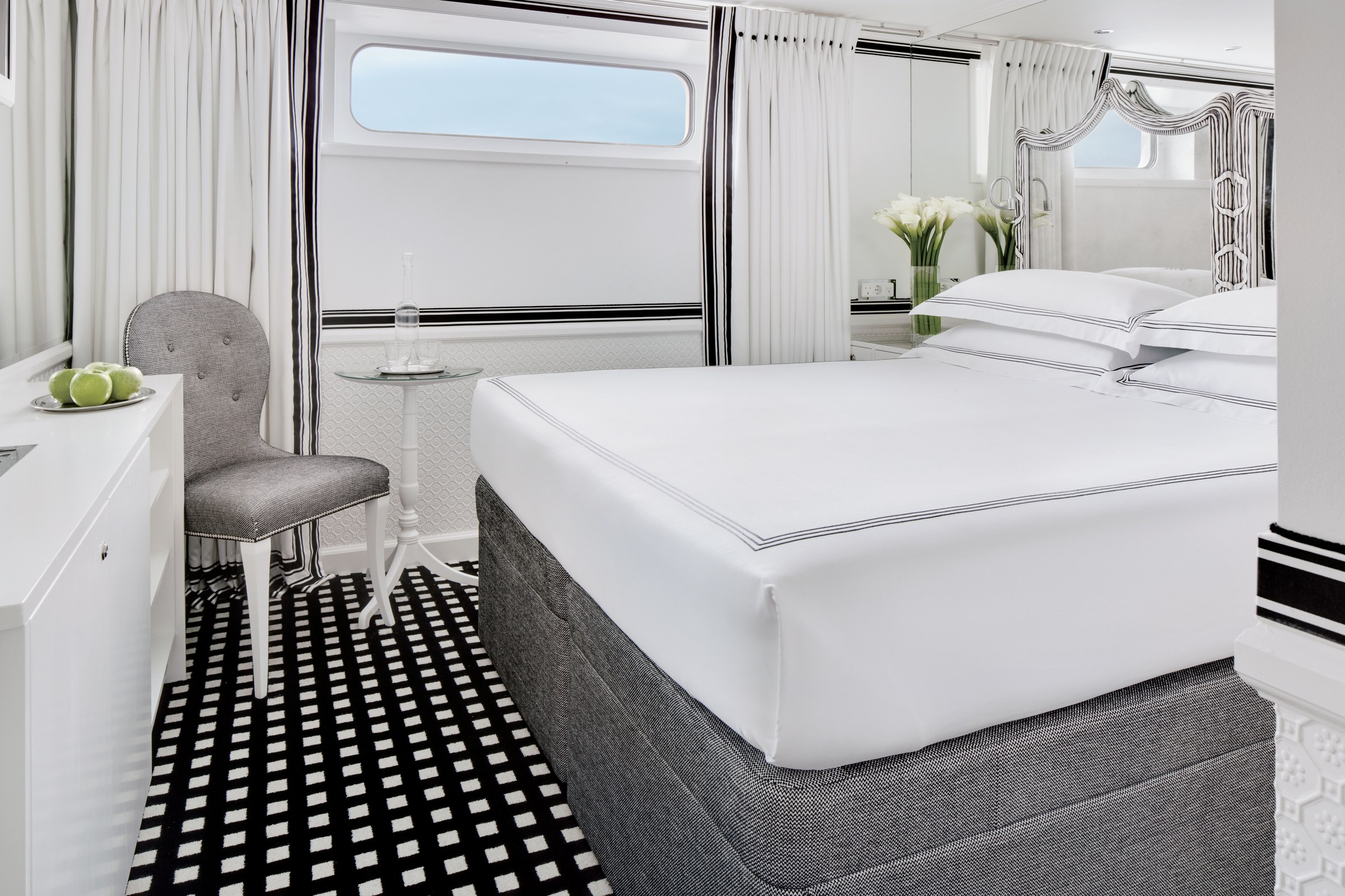 S.S. Catherine – Classic stateroom