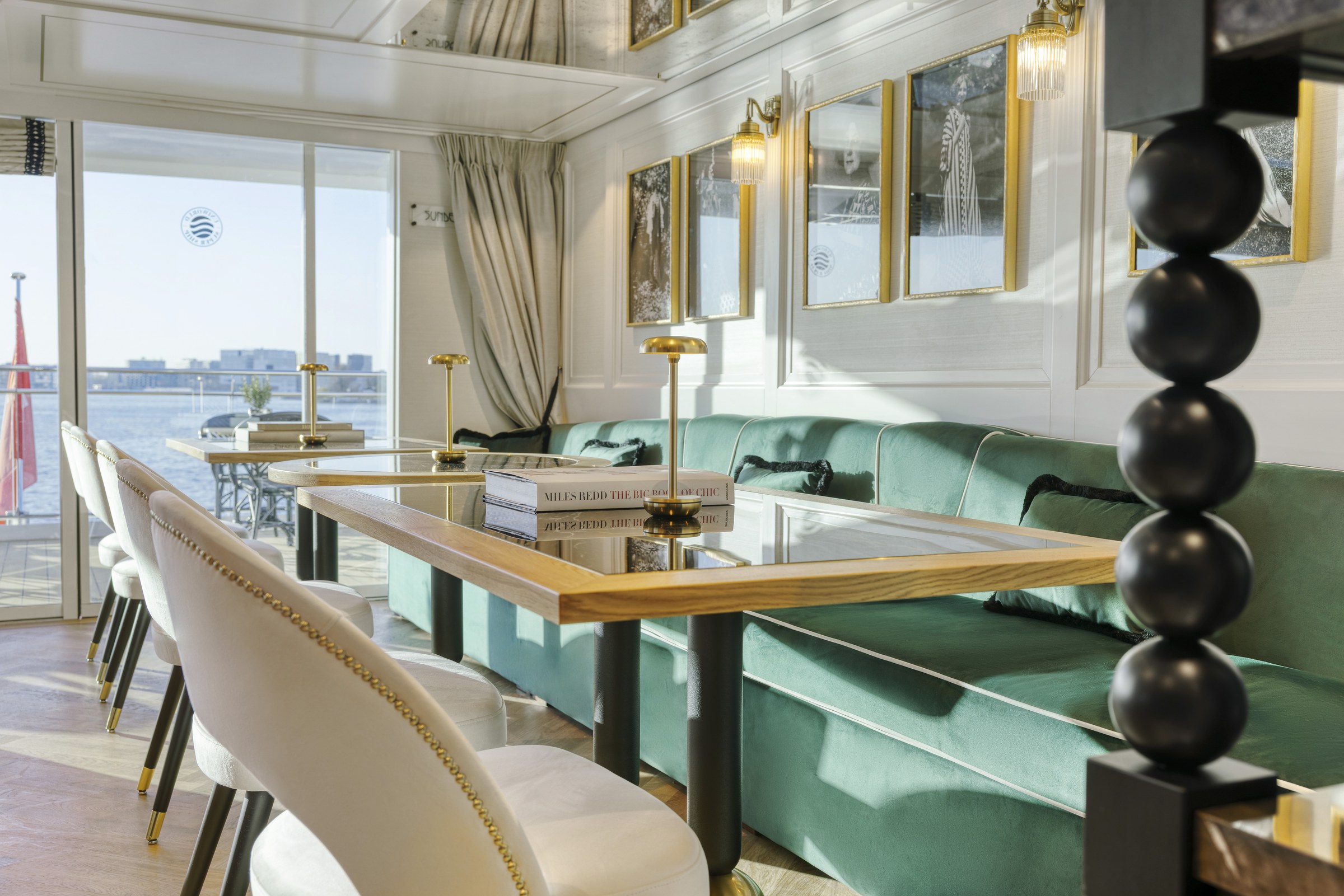 S.S. Emilie – Aft Lounge