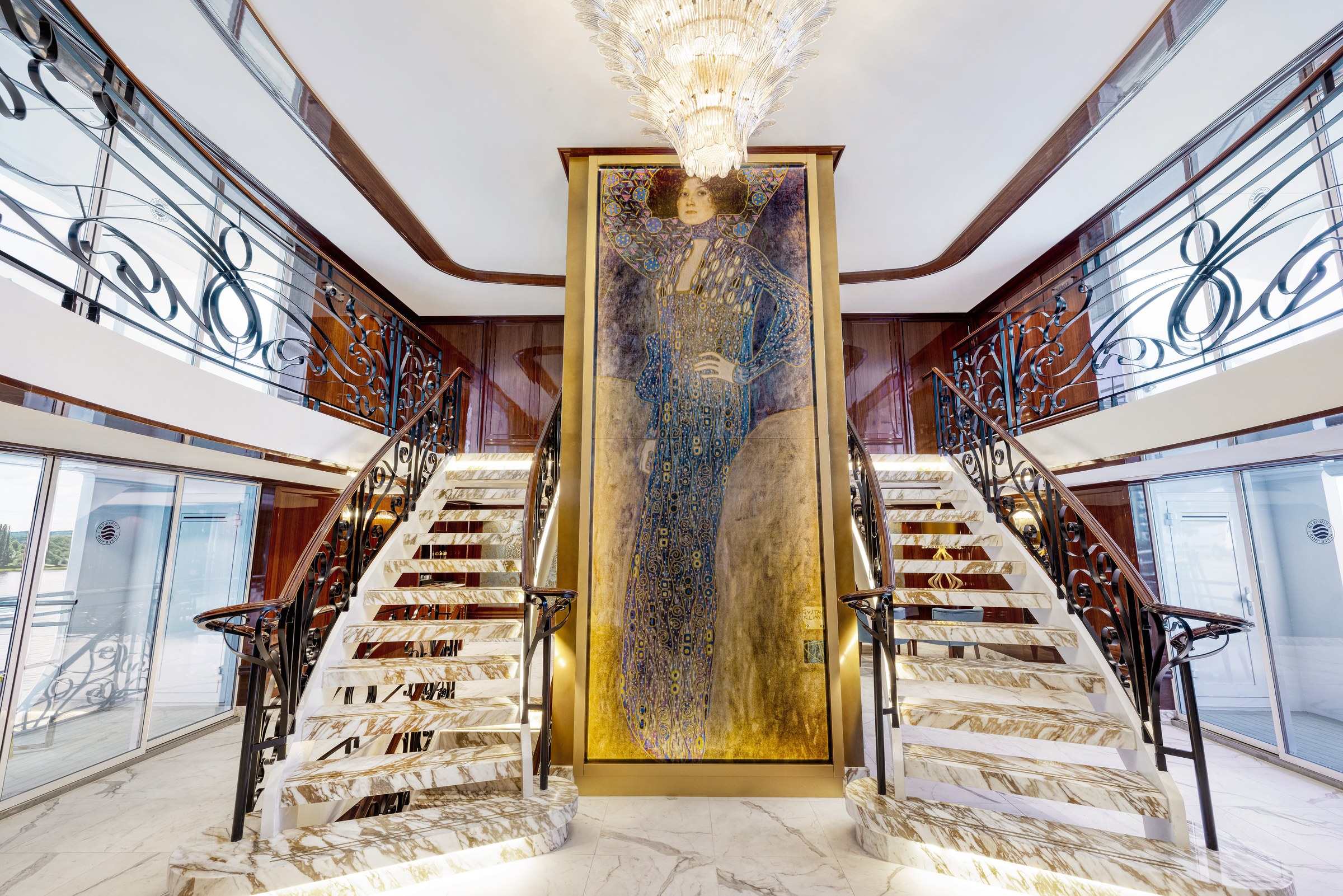 S.S. Emilie – Lobby staircase