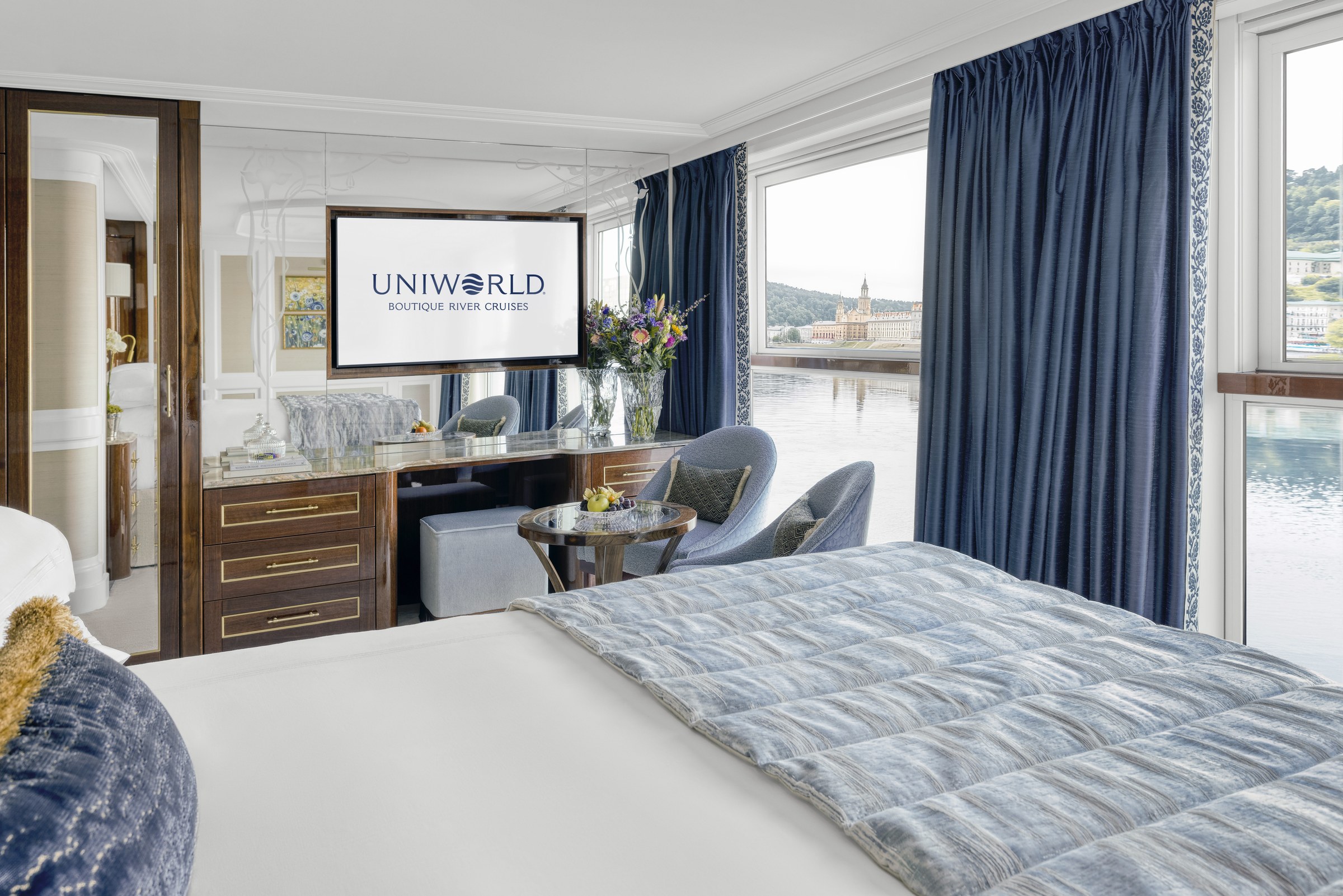 S.S. Emilie – Suite bedroom