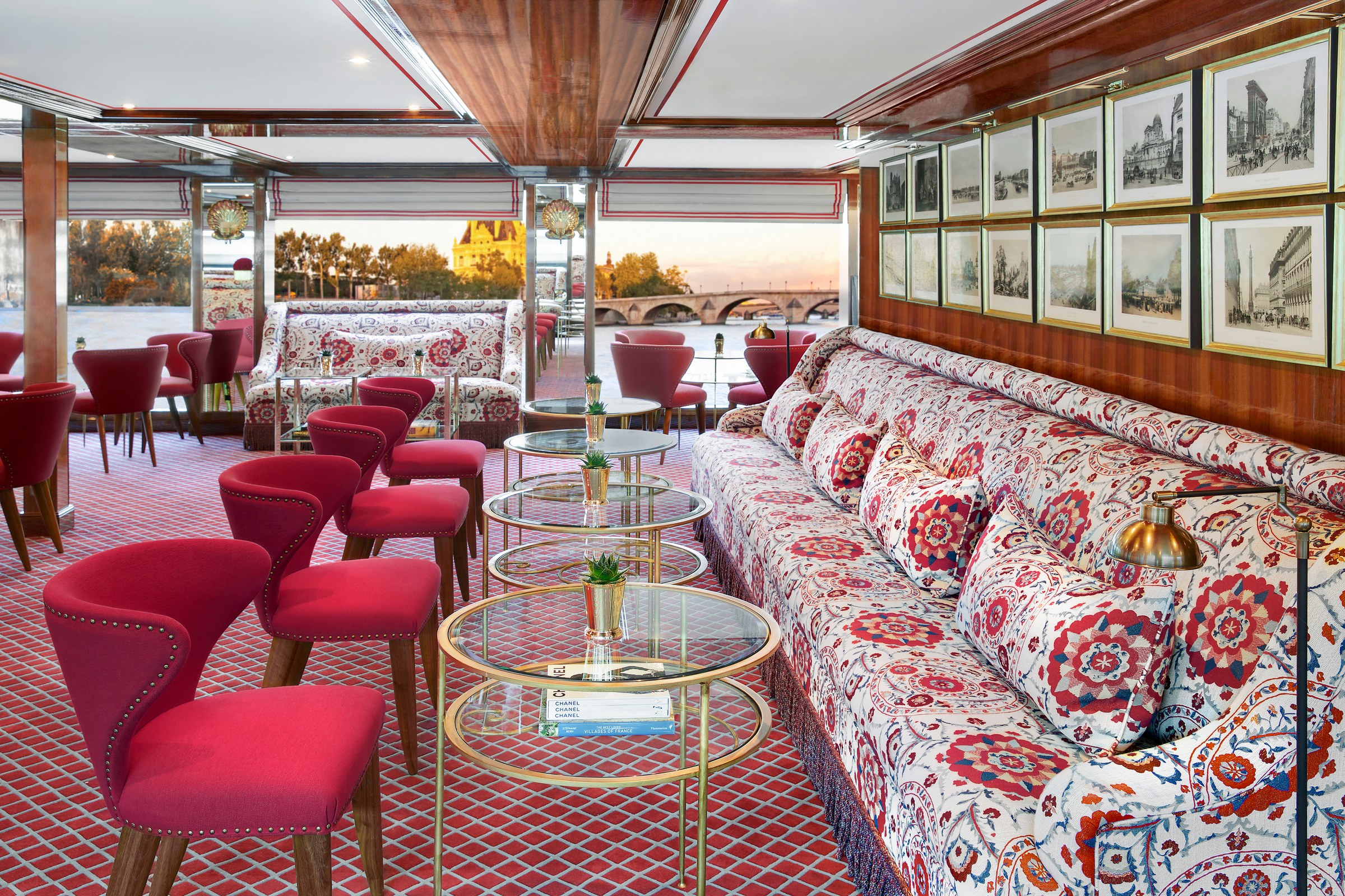 S.S. Joie de Vivre – Lounge