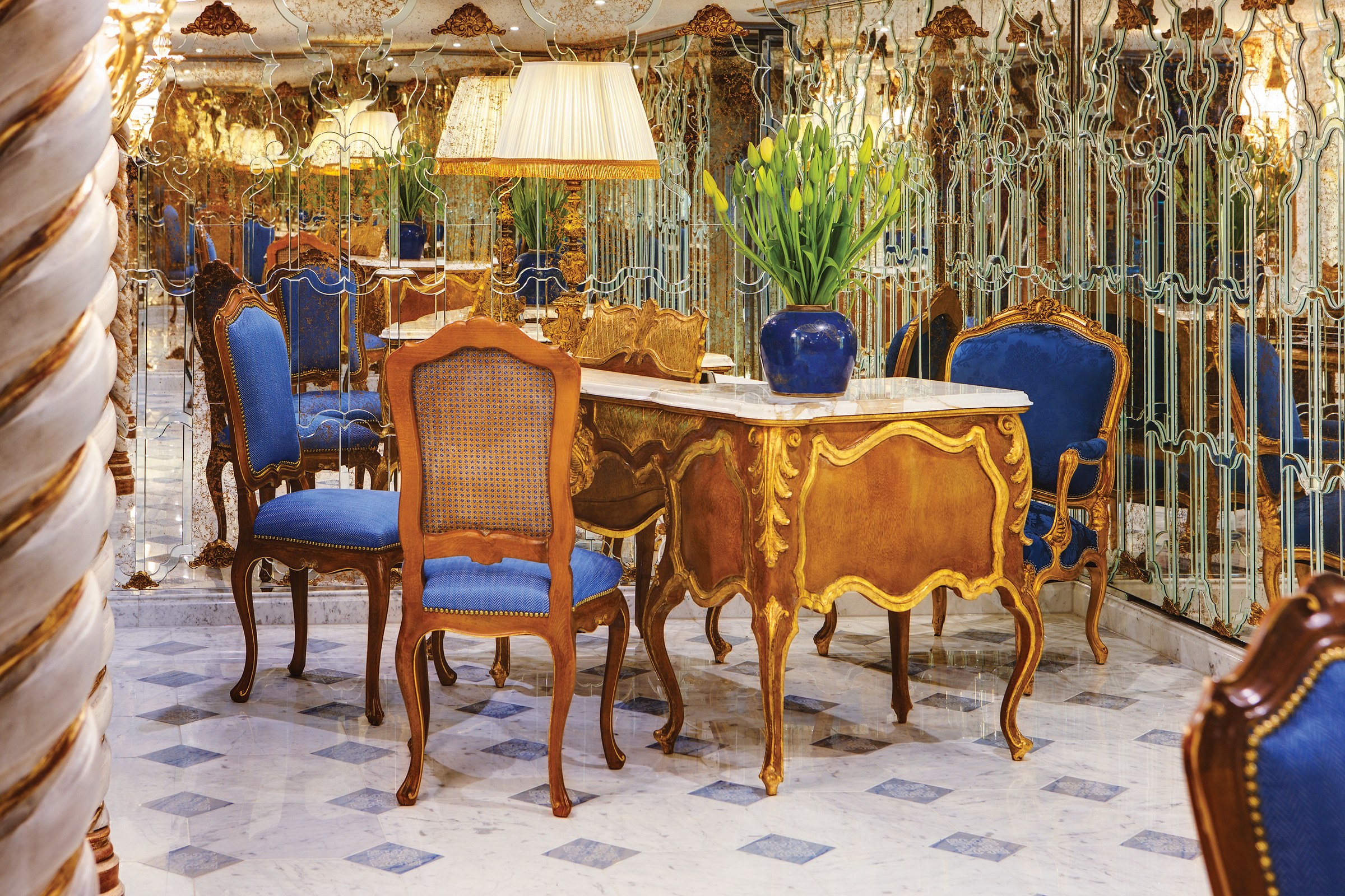 S.S. Maria Theresa – Concierge desk