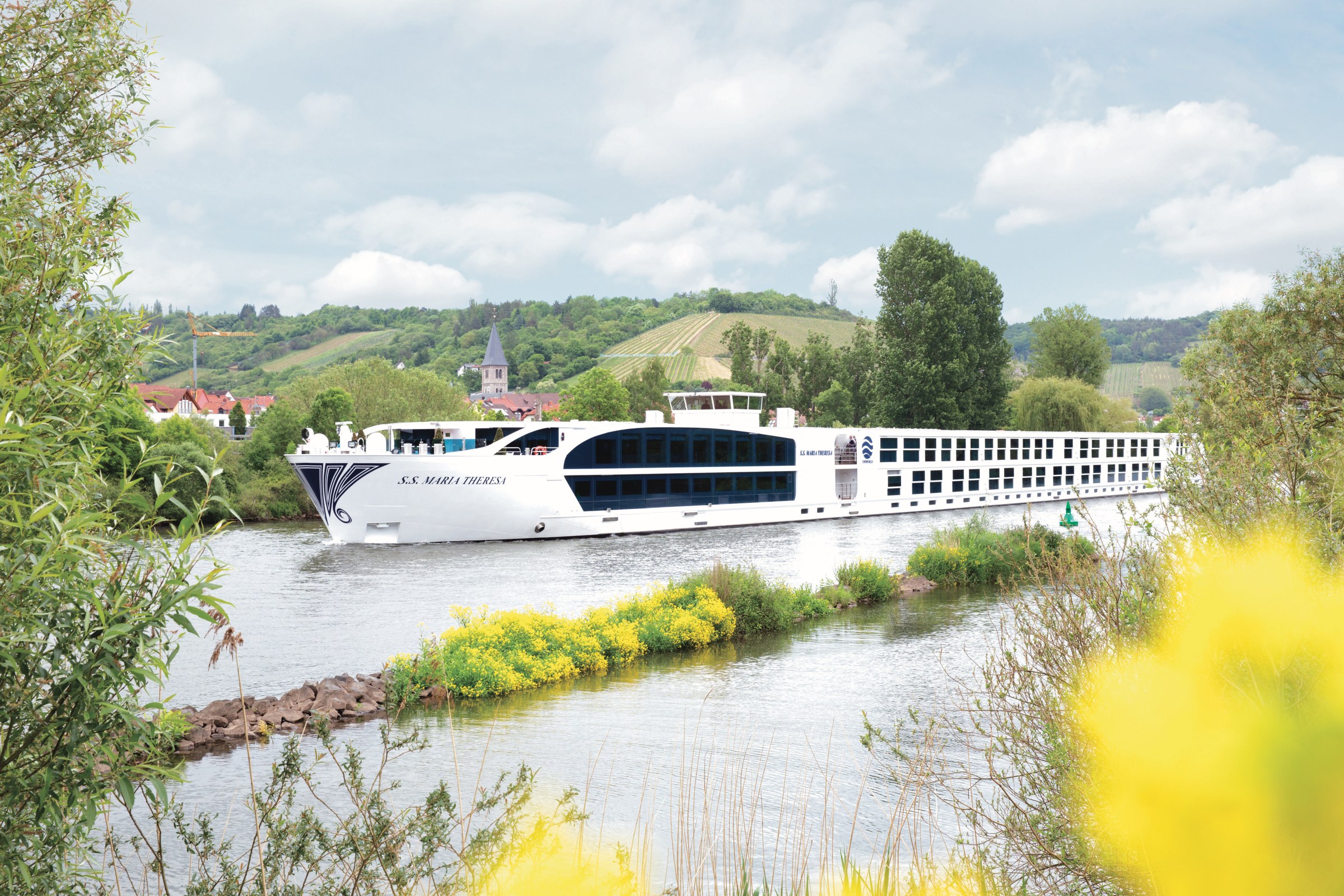 S.S. Maria Theresa – exterior on the river