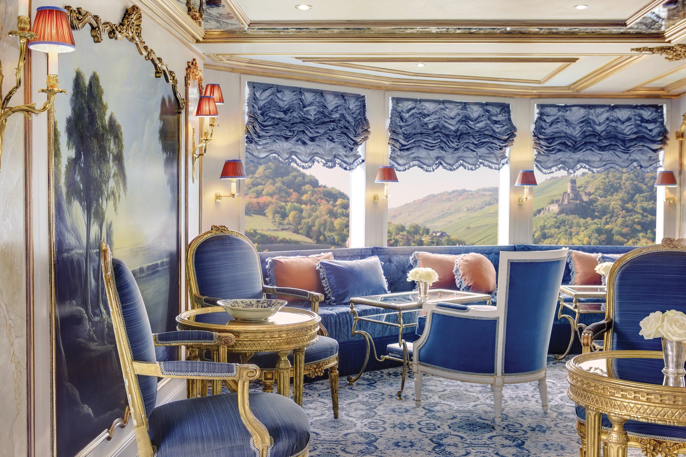 S.S. Maria Theresa – Habsburg Lounge