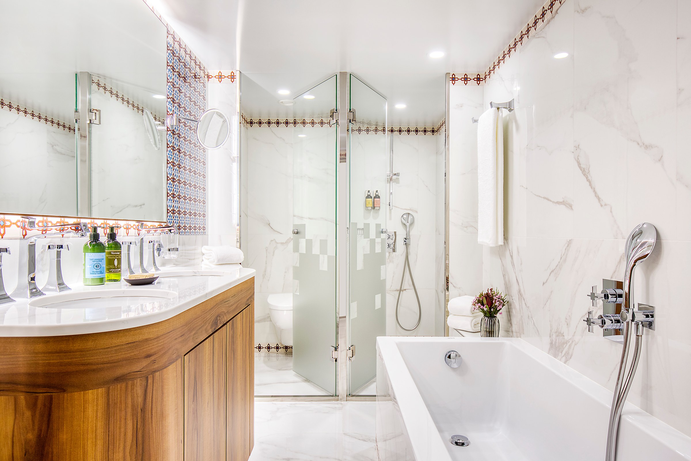 S.S. São Gabriel – Grand Suite bathroom