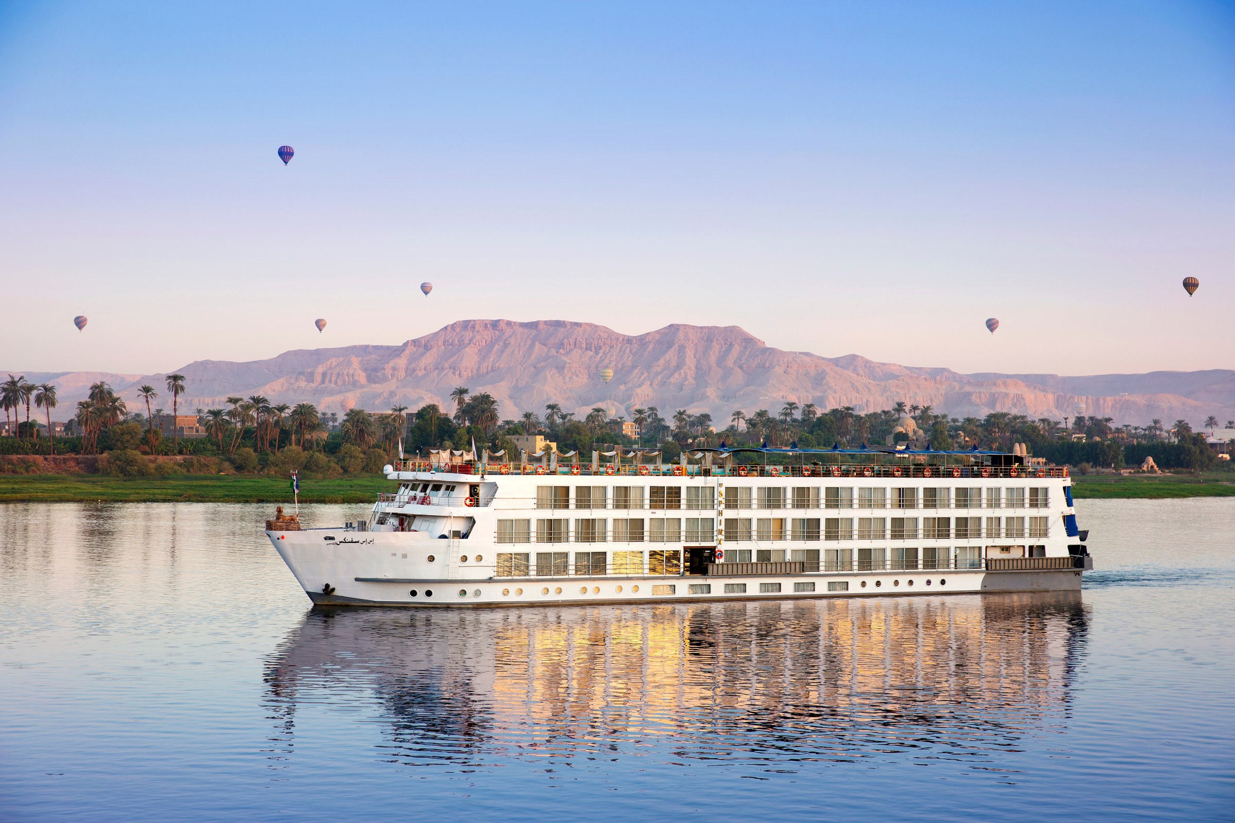 S.S. Sphinx – on the Nile with hot-air balloons