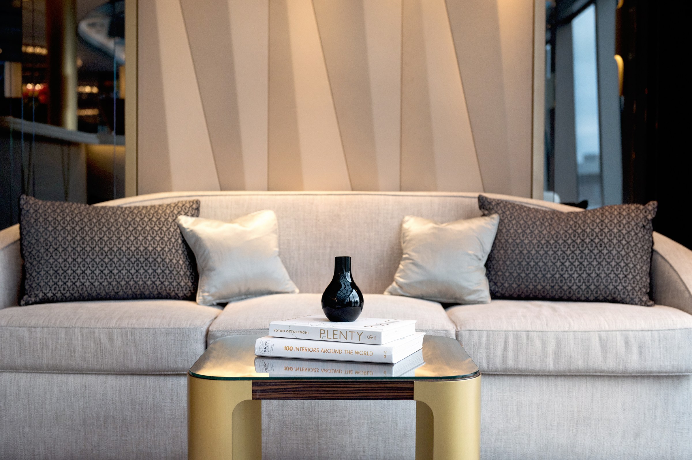 S.S. Victoria – Lounge sofa